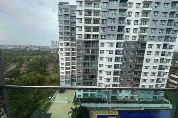 Seasons Luxury Apartments @ Amara Larkin