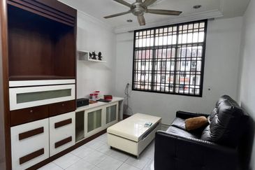 Summer Park Townhouse (Pangsapuri Alam Jaya), Bandar Baru Seri Alam