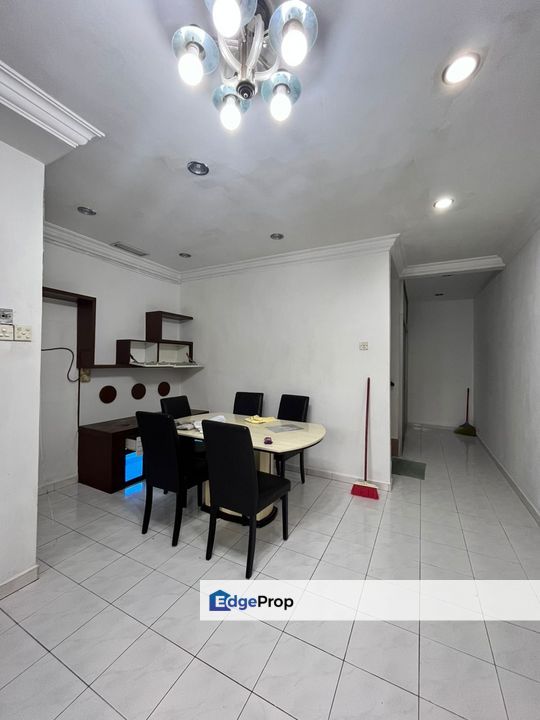 Summer Park Townhouse Bandar Baru Seri Alam Masai Johor, Johor, Masai