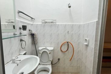 Summer Park Townhouse (Pangsapuri Alam Jaya), Bandar Baru Seri Alam