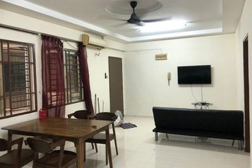 Bangunan Duta Impian (The Embassy Suites)