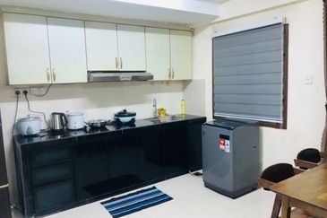 Bangunan Duta Impian (The Embassy Suites)