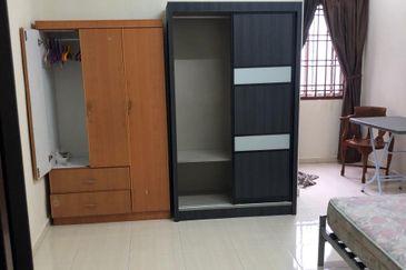 Bangunan Duta Impian (The Embassy Suites)