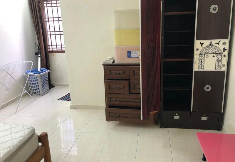 Bangunan Duta Impian (The Embassy Suites)