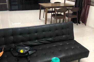 Bangunan Duta Impian (The Embassy Suites)