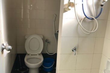 Bangunan Duta Impian (The Embassy Suites)