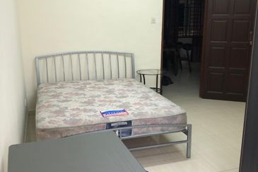 Bangunan Duta Impian (The Embassy Suites)