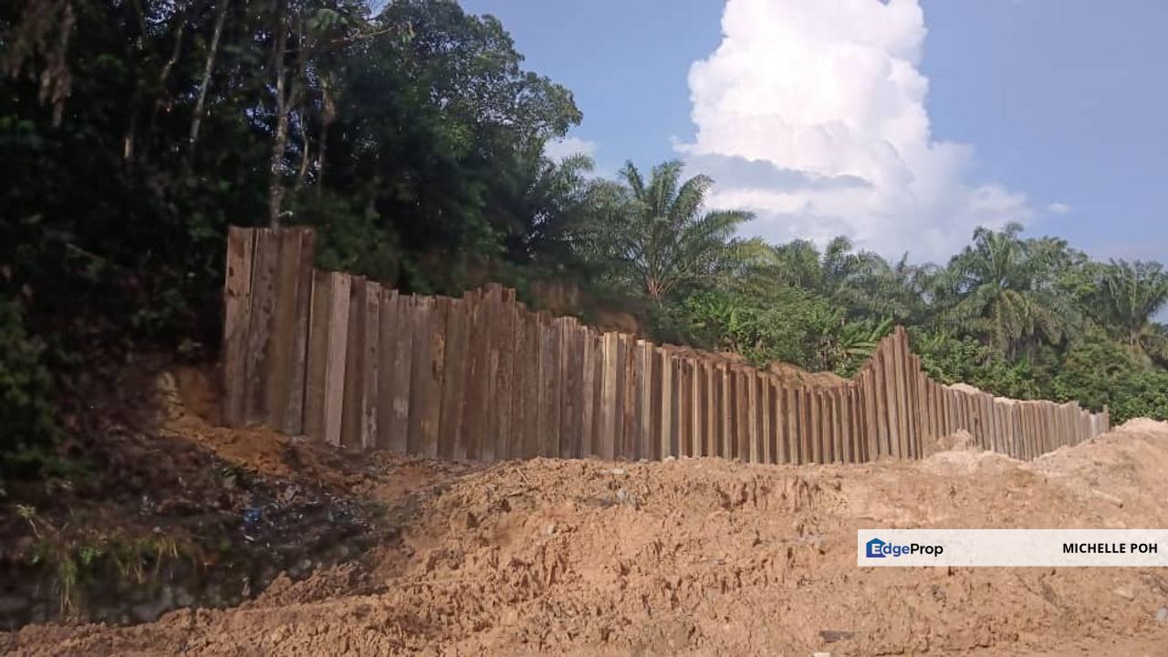 Johor Kluang Taman Puteri 1168 acres Mix develope Land for SALE, Johor, Kluang