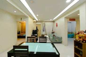 Villa Krystal, Bandar Selesa Jaya