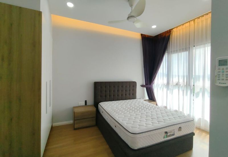 The WaterEdge Residences