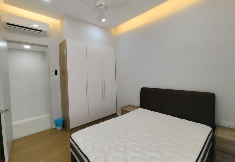 The WaterEdge Residences