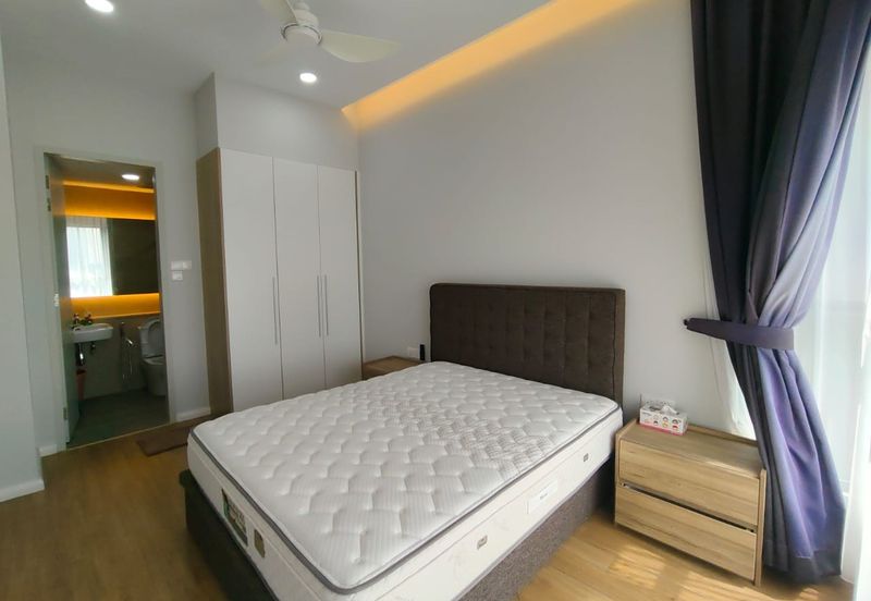 The WaterEdge Residences