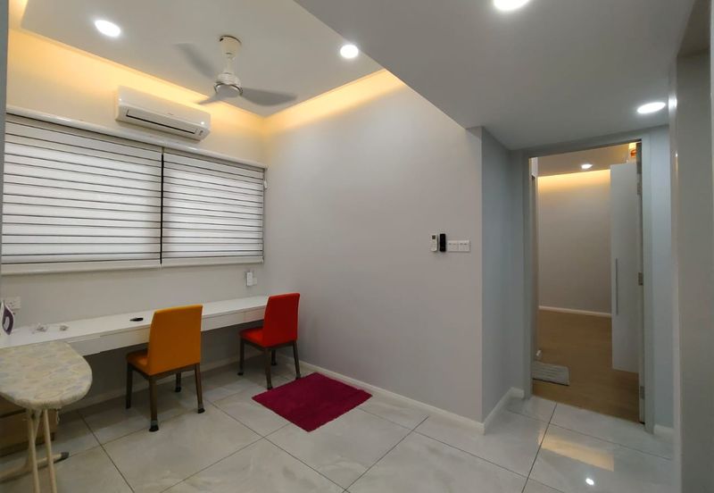 The WaterEdge Residences