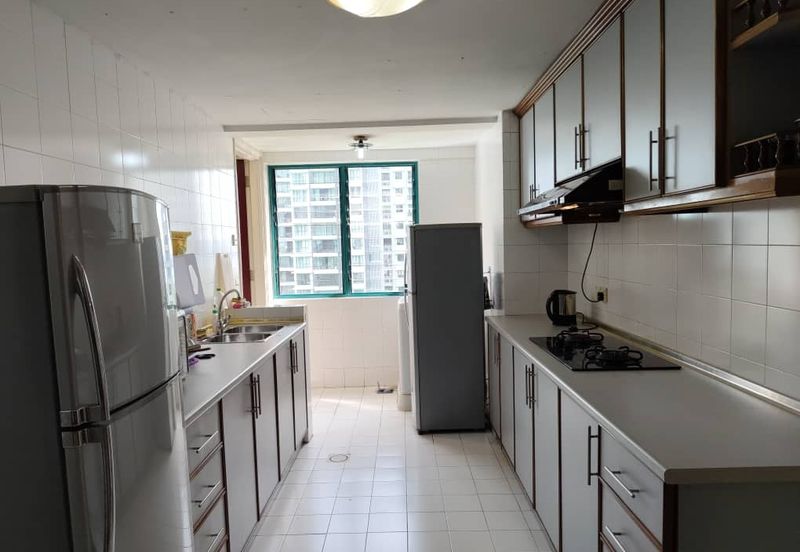 The Straits View, Bandar Baru Permas Jaya