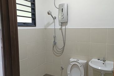 Iris @ Bandar Hillpark