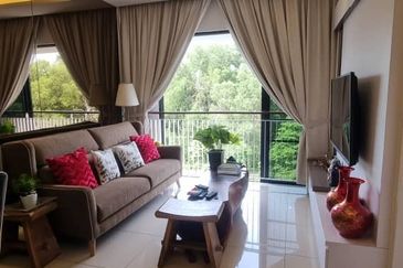 Renai Jelutong Residences