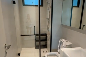 Residensi Solaris Parq