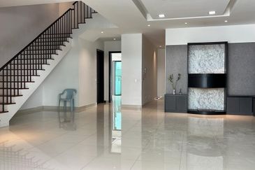 Duta Villa, Setia Alam