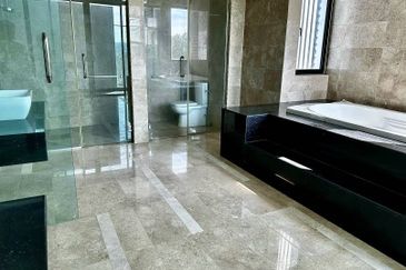 Duta Villa, Setia Alam