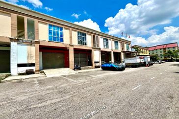 Austin Avenue @ Taman Mount Austin