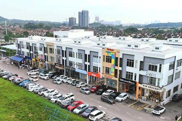 Crest @ Austin Emerald 1