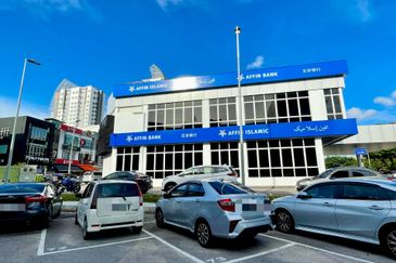 Taman Mount Austin Commercial