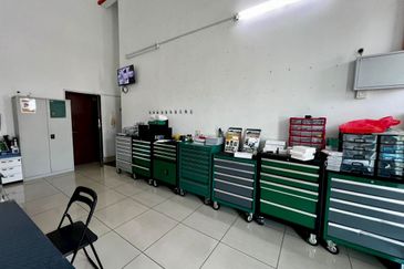 Kempas Utama Industrial Park