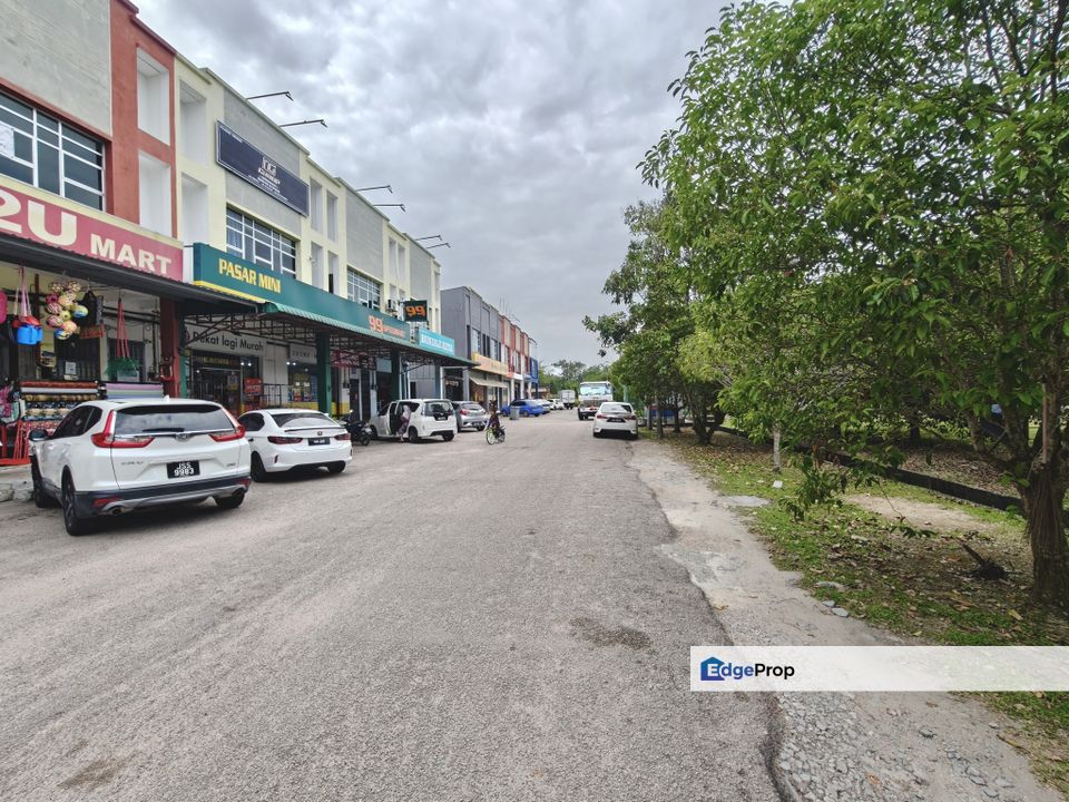 Pontian MAIN ROAD Shop For Sale, Johor, Pontian