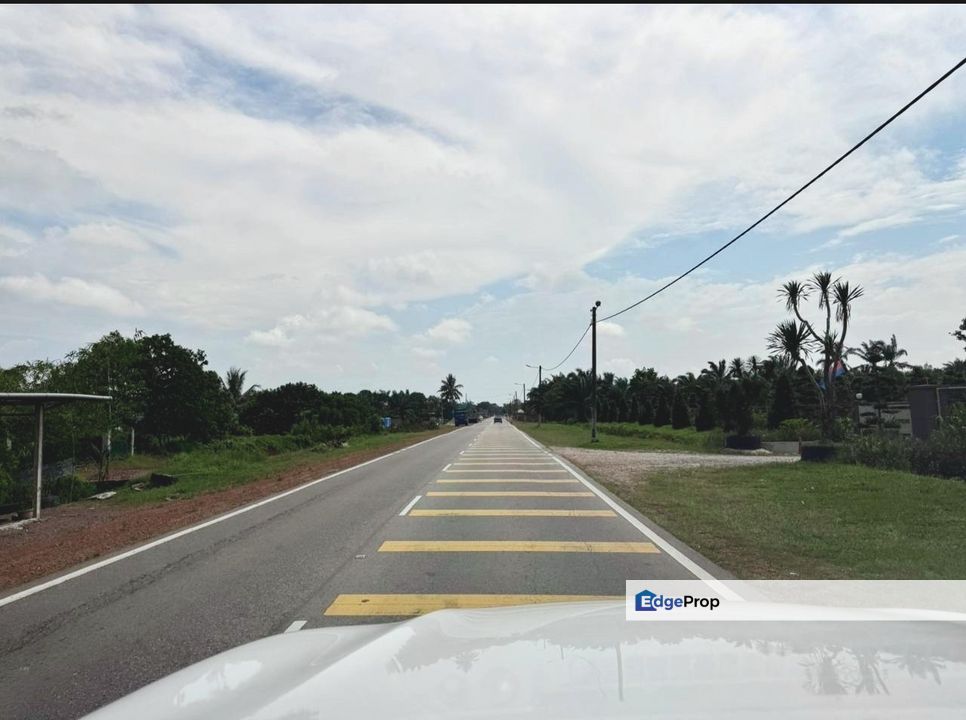 Benut MAIN ROAD Land For Sale, Johor, Pontian
