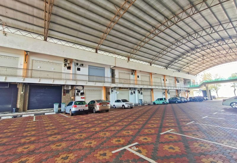 Pontian TENANTED Shop For Sale 