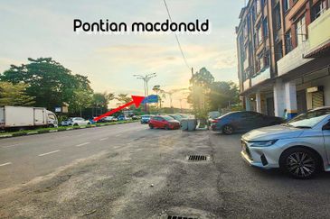 Pontian Town COMMERCIAL Land For Sale 