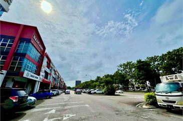 Taman Mount Austin Commercial