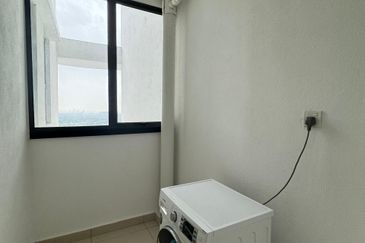 The M @ Medini Macrolink