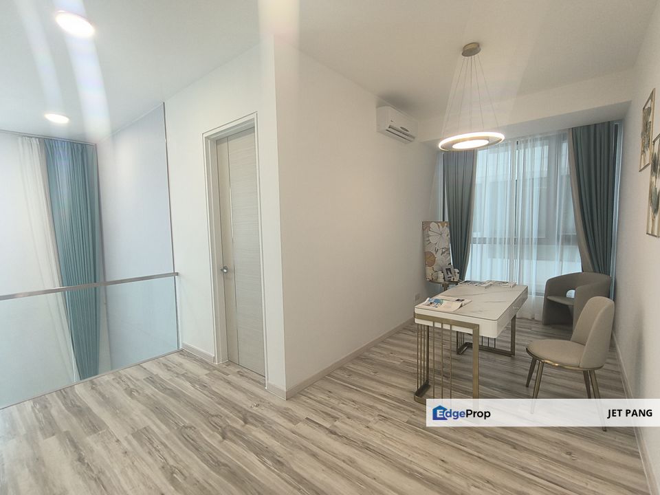 Medini Macrolink Duplex Loft for Sale from SGD230k Foreigners Welcome Ready Completed 40+ Facilities 10-acre Central Park, Near International Schools , Johor, 