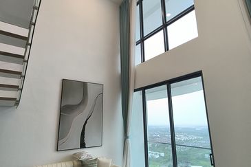 The M @ Medini Macrolink