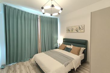 The M @ Medini Macrolink