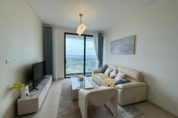 The M @ Medini Macrolink