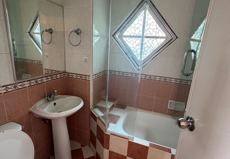 Pangsapuri Orchid View Luxury Apartment