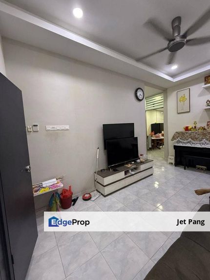 Nusa Bestari Single Storey Terrace House for Sale - Near Best Mart - Fully Extended & Renovated Unit - Freehold title, Johor, Skudai
