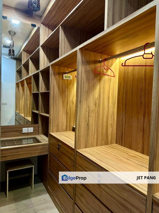 Green Haven Kota Puteri 3 Bedrooms Unit for Sale Below Market Bank Value - FULL LOAN Unit - Renovated & Fully Furnished - Freehold Partial Sea View, Johor, Masai