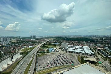 Mid Valley Southkey