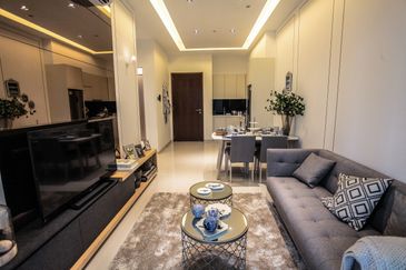 The M @ Medini Macrolink