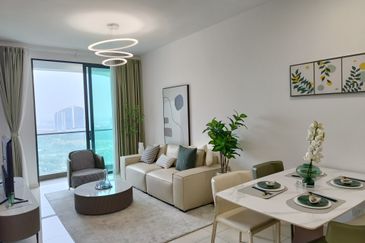 The M @ Medini Macrolink