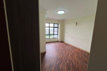 The Straits View, Bandar Baru Permas Jaya