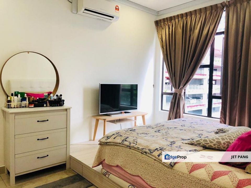 Mount Austin Regency 3 Bedrooms Unit with 2 Parking Lots for Sale - Swimming Pool View Freehold Title Gated & Guarded, Johor, Johor Bahru