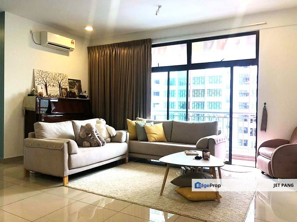 Mount Austin Regency 3 Bedrooms Unit with 2 Parking Lots for Sale - Swimming Pool View Freehold Title Gated & Guarded, Johor, Johor Bahru