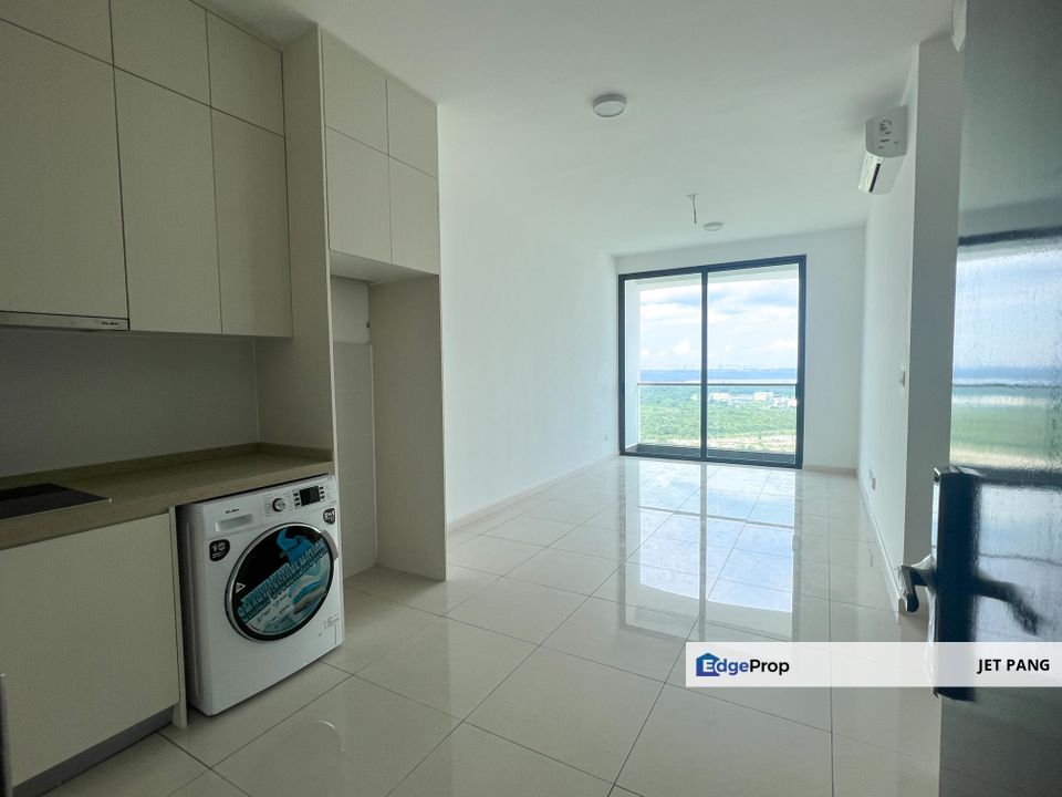Medini Macrolink 2 Bedrooms Unit for Sale from SGD 140k - High ROI Near International Schools, Legoland, Eco Botanic, Tuas SG - Foreigners Welcome, Johor, 