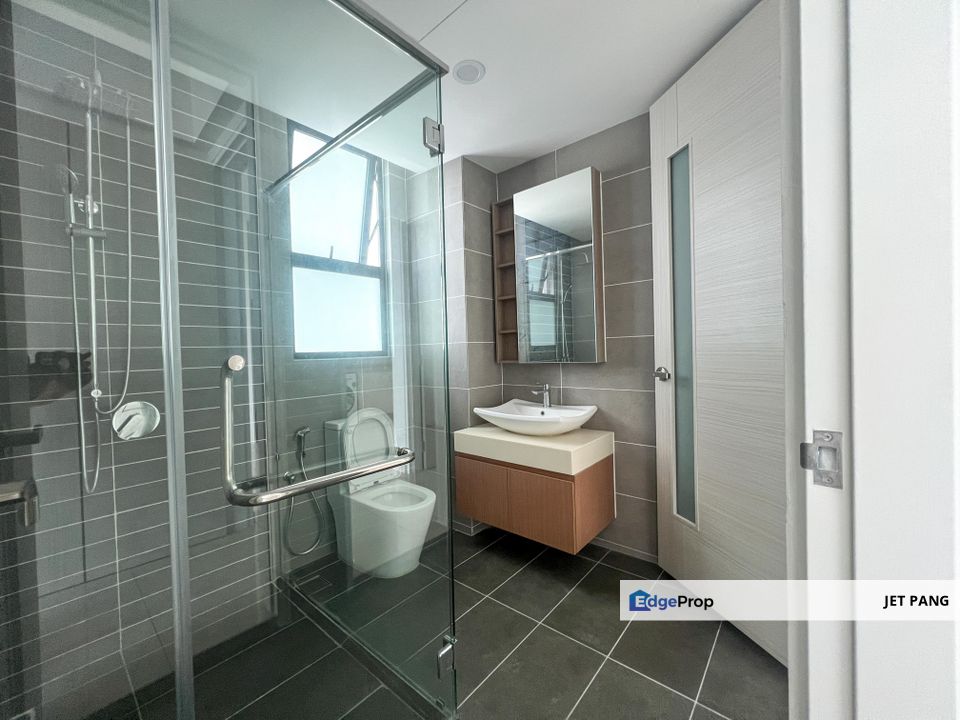Medini Macrolink 2 Bedrooms Unit for Sale from SGD 140k - High ROI Near International Schools, Legoland, Eco Botanic, Tuas SG - Foreigners Welcome, Johor, 