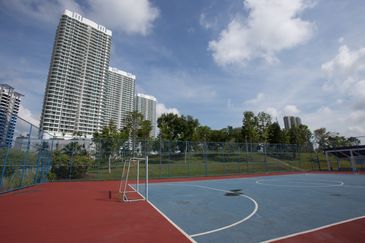 The M @ Medini Macrolink