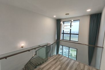 The M @ Medini Macrolink